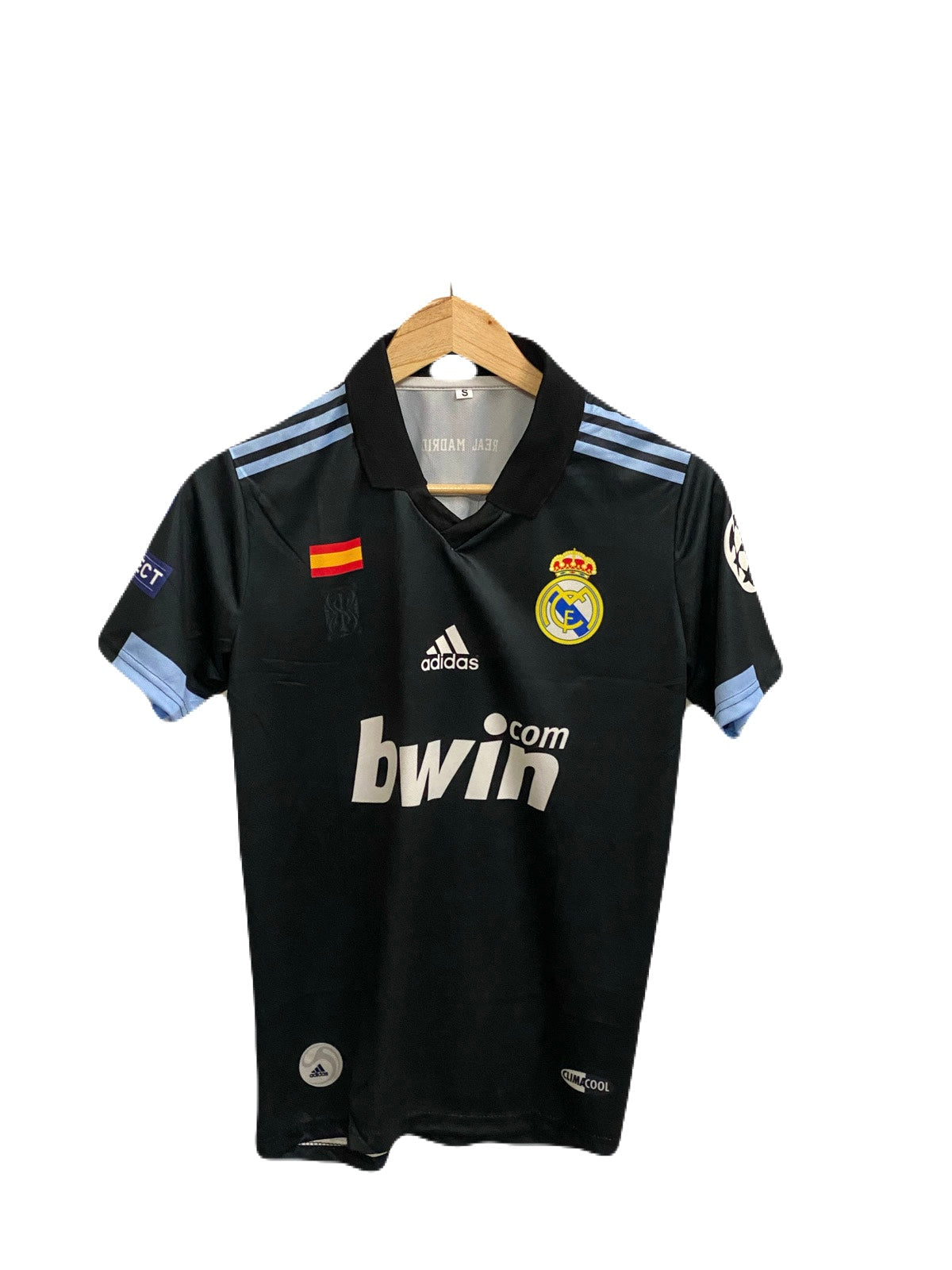 REAL MADRID 2009-10 AWAY KIT Kaka