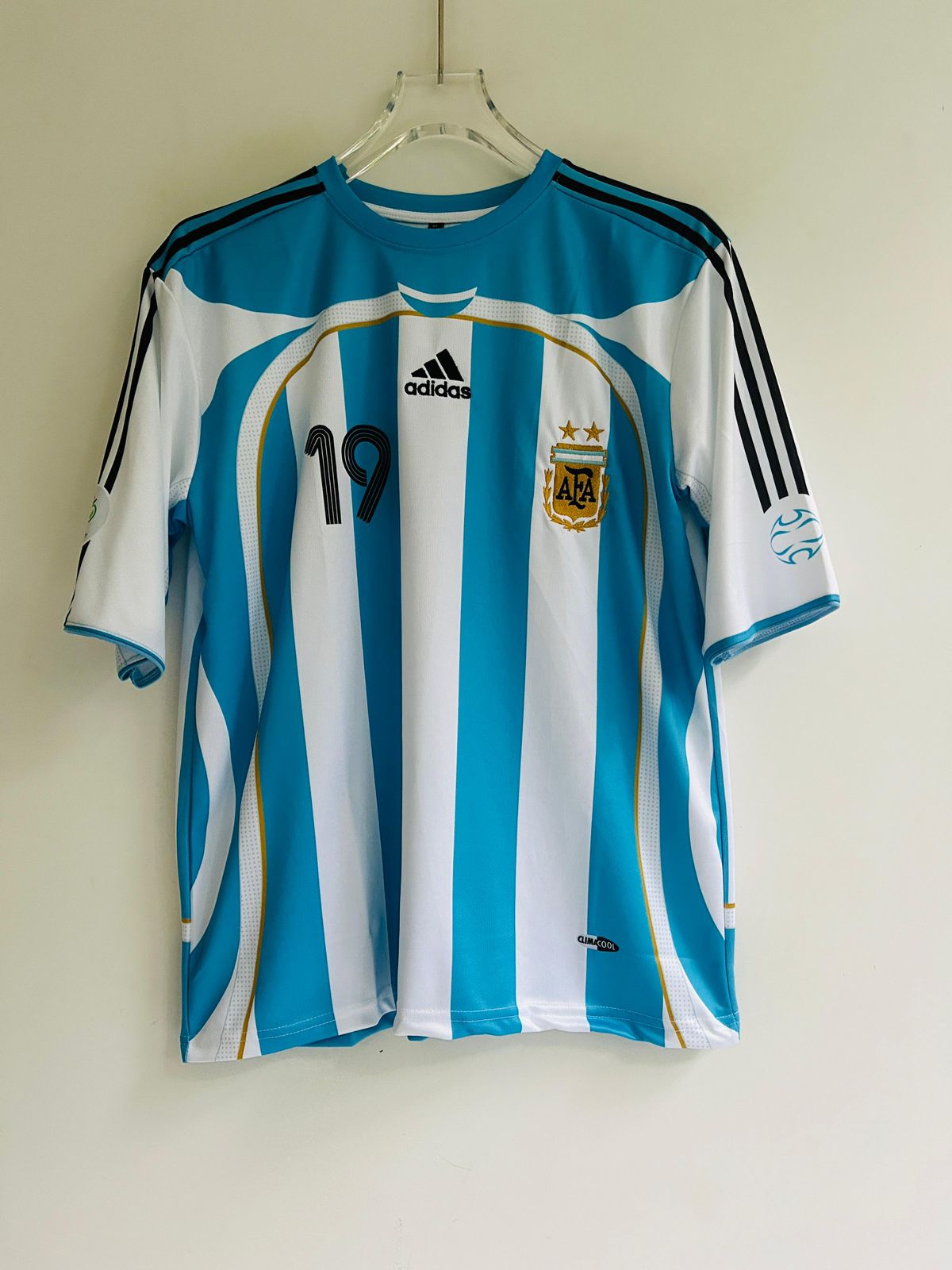MESSI ARGENTINA HOME KIT 2006 FIVE SLEEVES EMBROIDERY PREMIUM QUALITY